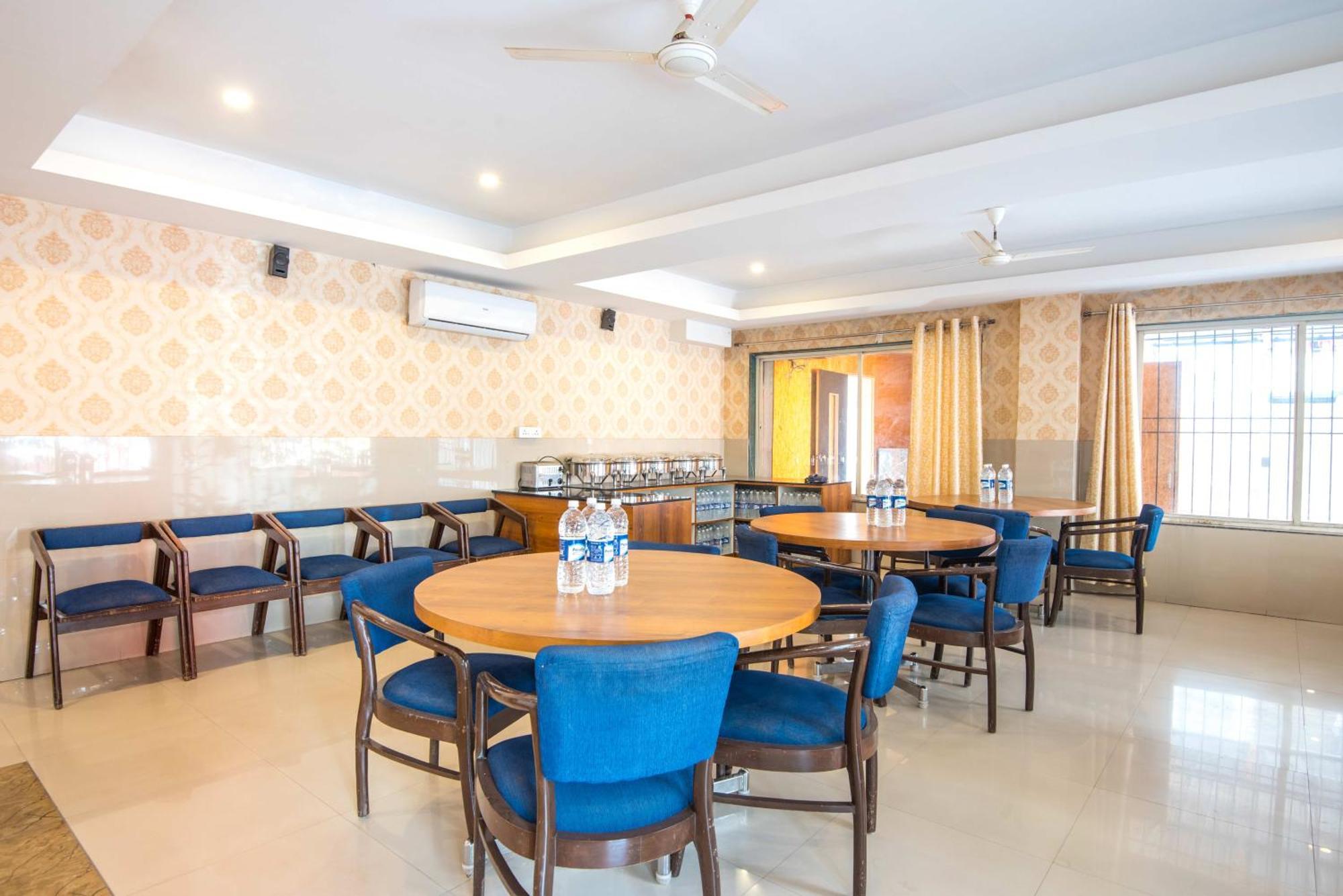 Отель Treebo Empire Executive Premium, Hinjewadi Хинджавади Экстерьер фото