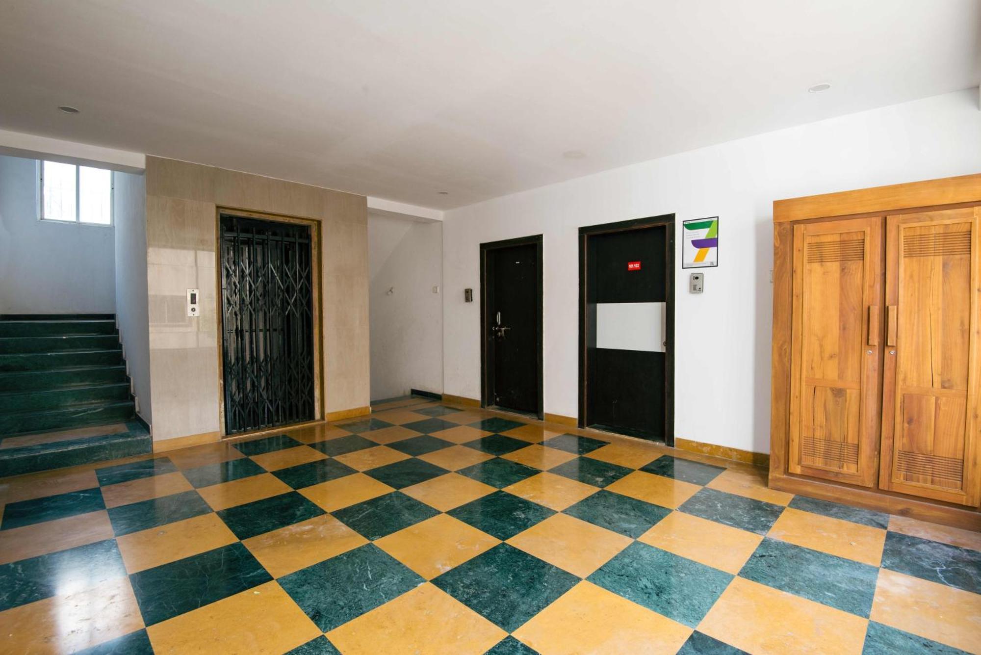 Отель Treebo Empire Executive Premium, Hinjewadi Хинджавади Экстерьер фото