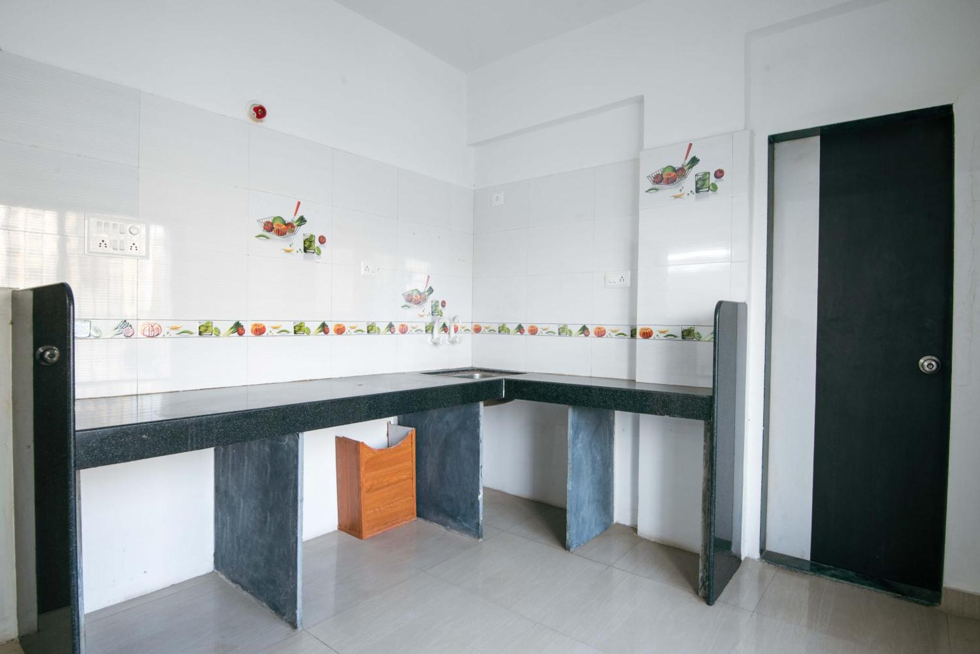 Отель Treebo Empire Executive Premium, Hinjewadi Хинджавади Экстерьер фото